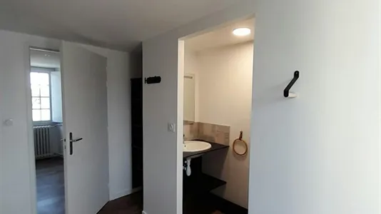 Rooms in Angers - photo 9