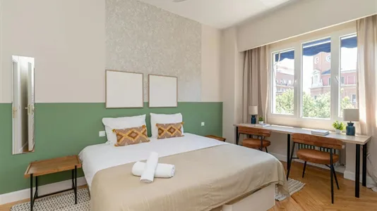 Rooms in Madrid Chamberí - photo 1