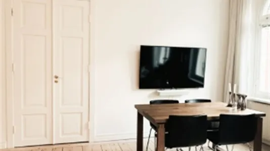 Apartments in Östermalm - photo 3