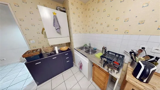 Rooms in Lyon - photo 3