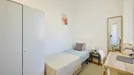 Room for rent, Lisbon (region), <span class="blurred street" onclick="ProcessAdRequest(14848464)"><span class="hint">See streetname</span>[xxxxxxxxxxxxx]</span>