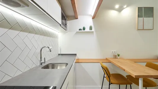 Apartments in Barcelona Ciutat Vella - photo 10
