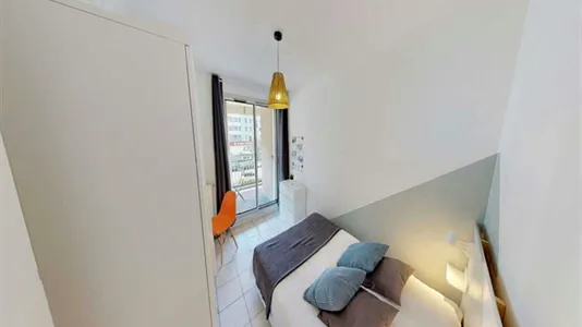 Rooms in Lyon - photo 2