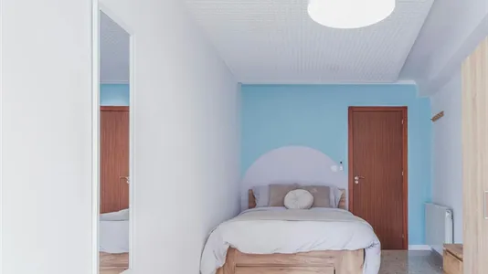 Rooms in Godelleta - photo 1
