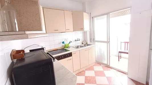 Rooms in Los Bermejales - photo 9