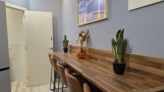 Rooms in Barcelona Eixample - photo 9