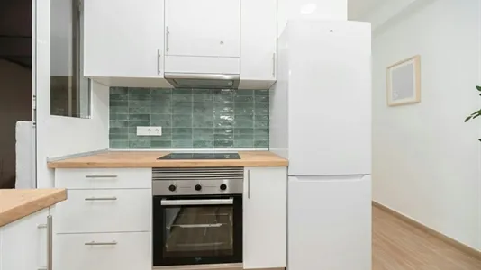 Rooms in Málaga - photo 8