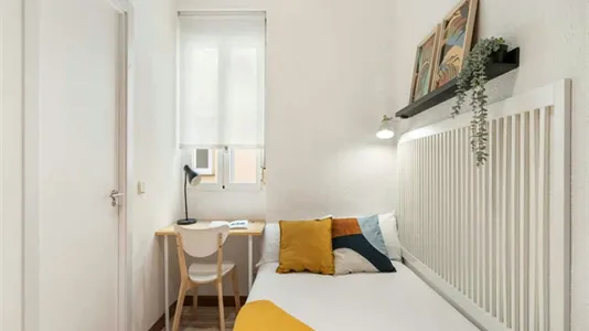 Rooms in Madrid Chamberí - photo 10