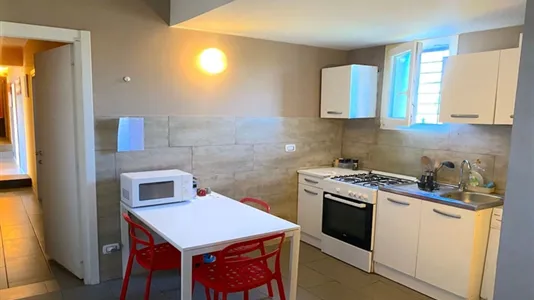 Rooms in Roma Municipio VI – Roma Delle Torri - photo 5