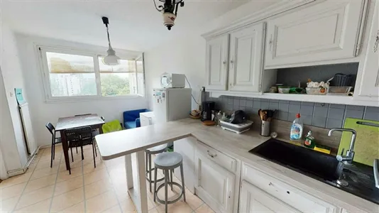 Rooms in Grenoble - photo 4