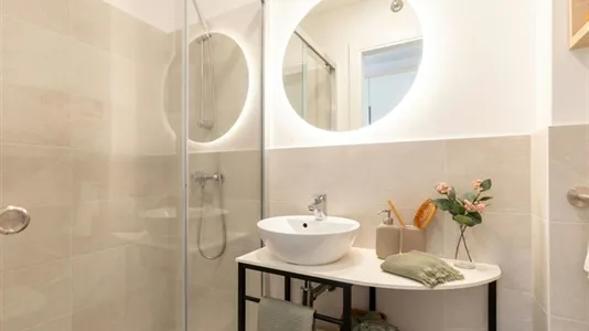 Rooms in Sevilla Triana - photo 9