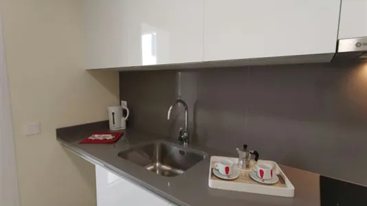 Rooms in Alfara del Patriarca - photo 9