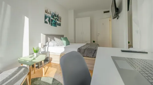 Rooms in Madrid Tetuán - photo 4