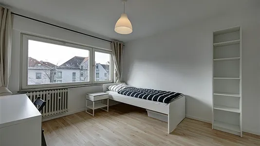Rooms in Stuttgart-Mitte - photo 2