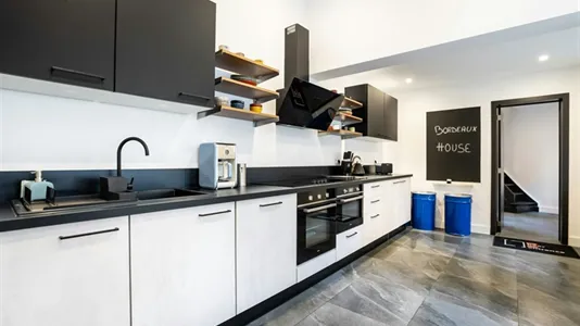 Rooms in Brussels Sint-Gillis - photo 5