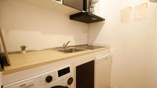 Rooms in Barcelona Eixample - photo 5