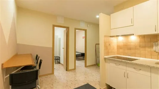 Rooms in Barcelona Sant Martí - photo 9