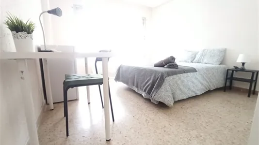 Rooms in Madrid Moncloa-Aravaca - photo 5