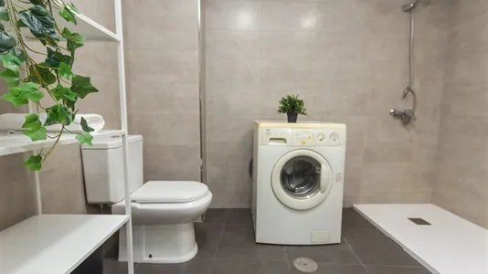 Rooms in Málaga - photo 7