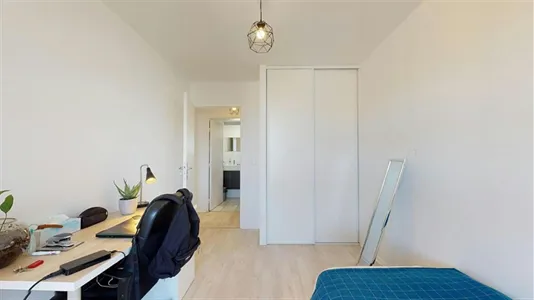 Rooms in Lyon - photo 2