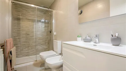 Rooms in L'Hospitalet de Llobregat - photo 3