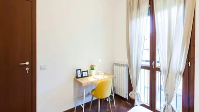 Room for rent in Milano Zona 5 - Vigentino, Chiaravalle, Gratosoglio, Milan