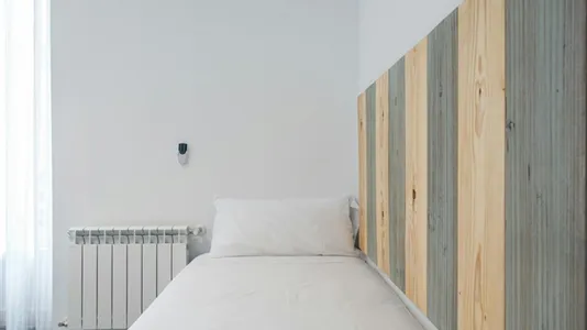 Rooms in Madrid Centro - photo 4