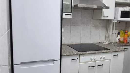 Rooms in Barcelona Nou Barris - photo 4