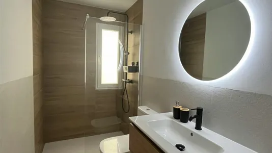 Rooms in Jaén - photo 7