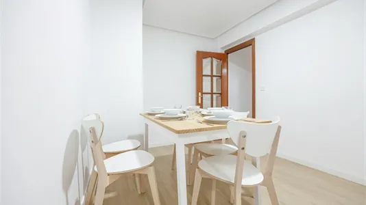 Rooms in el Camí de Vera - photo 10