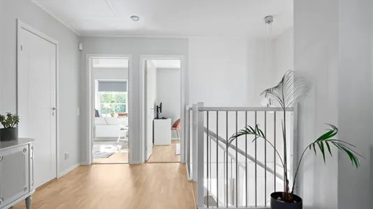 Apartments in Mark - photo 4