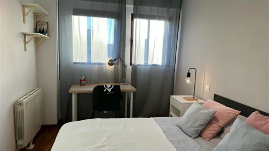 Rooms in Madrid Carabanchel - photo 3