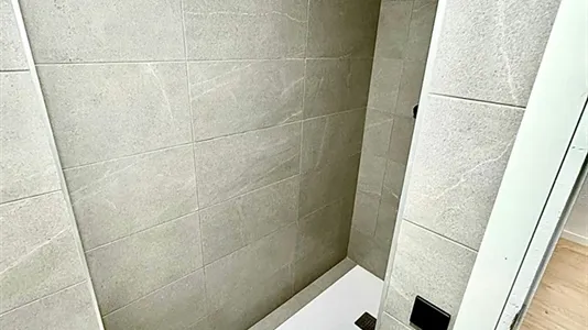 Rooms in Barcelona Sant Martí - photo 8