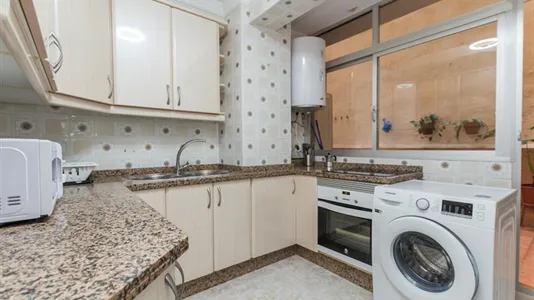 Rooms in Málaga - photo 10