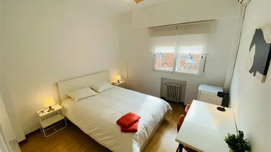 Rooms in Madrid Retiro - photo 8