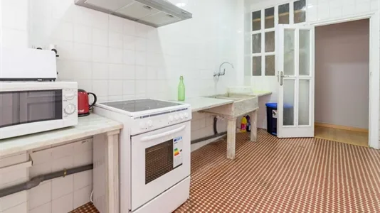 Rooms in Valencia Extramurs - photo 4