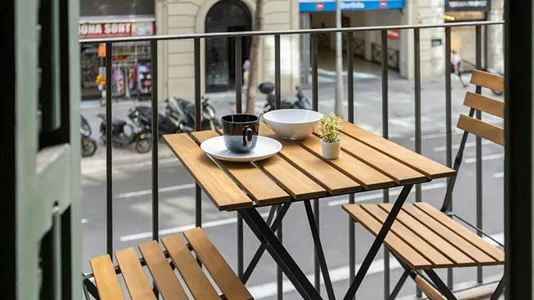 Rooms in Barcelona Eixample - photo 4