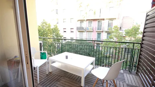 Rooms in Barcelona Eixample - photo 10