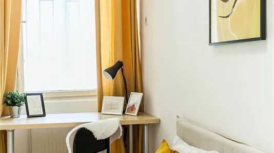 Rooms in Budapest Terézváros - photo 9