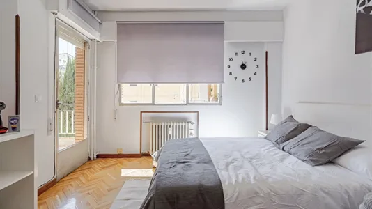 Rooms in Guadalajara - photo 5