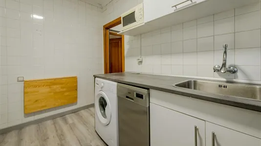 Rooms in Madrid Chamartín - photo 9