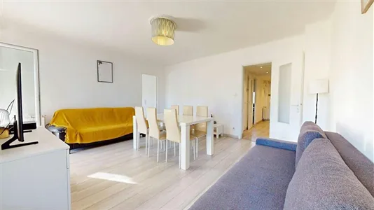 Apartments in Toulon - photo 3