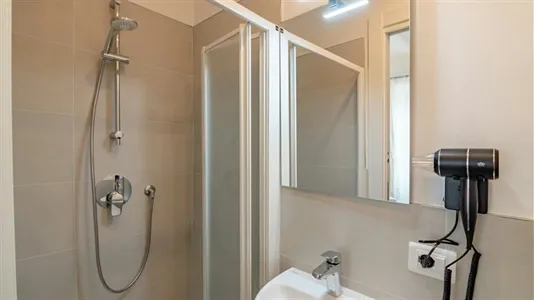 Rooms in Florence - photo 7