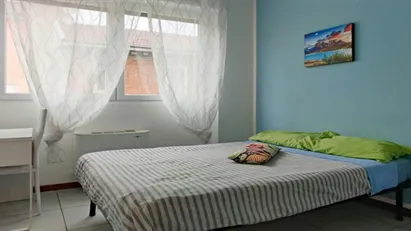 Room for rent in Milano Zona 8 - Fiera, Gallaratese, Quarto Oggiaro, Milan