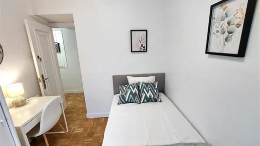 Rooms in Madrid Chamartín - photo 4
