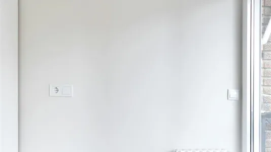 Rooms in Madrid Chamberí - photo 4