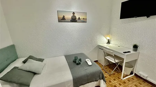 Rooms in Zaragoza - photo 2