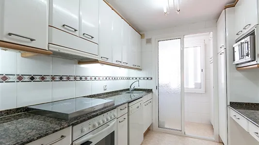 Rooms in Cornellà de Llobregat - photo 9