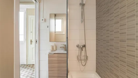 Rooms in Barcelona Ciutat Vella - photo 6