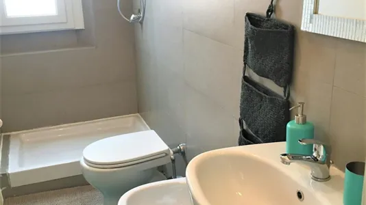 Rooms in Florence - photo 9